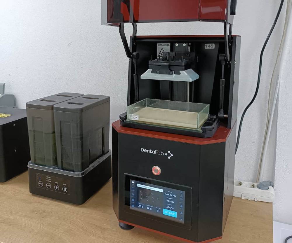 in-house-dental-lab-3d-printer